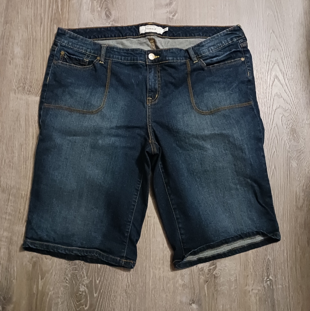 Torrid shorts size 20